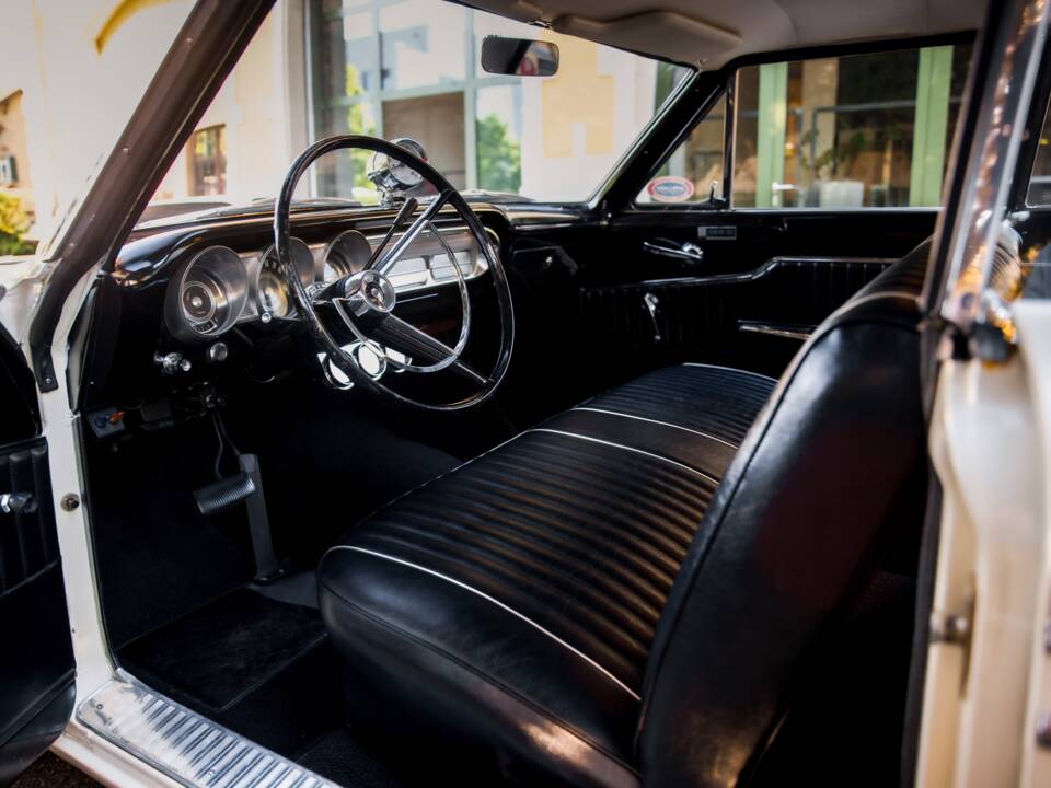 Afbeelding 51/91 van Ford Fairlane 500 (1963)