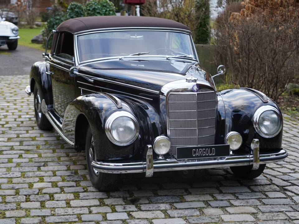 Image 13/20 of Mercedes-Benz 300 S (1953)