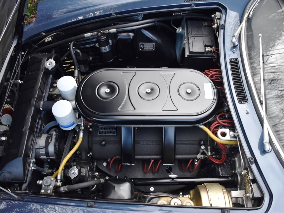 Bild 32/43 von Ferrari 365 GT 2+2 (1970)