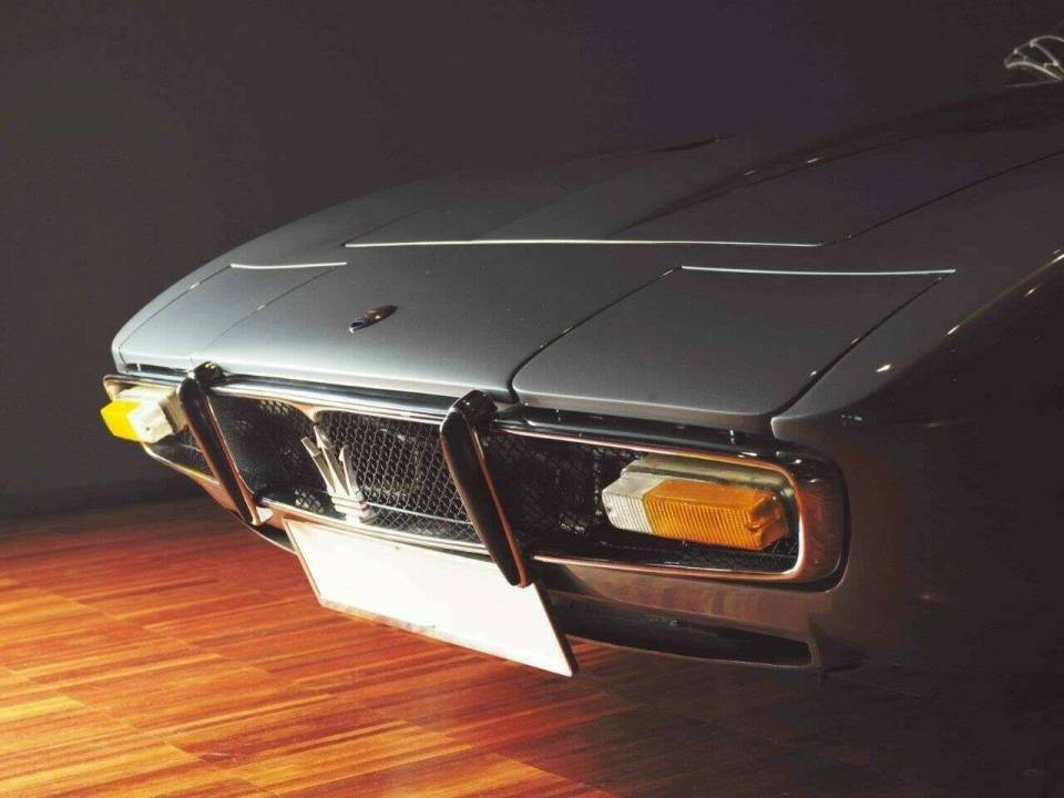 Image 6/20 of Maserati Ghibli Spyder (1970)