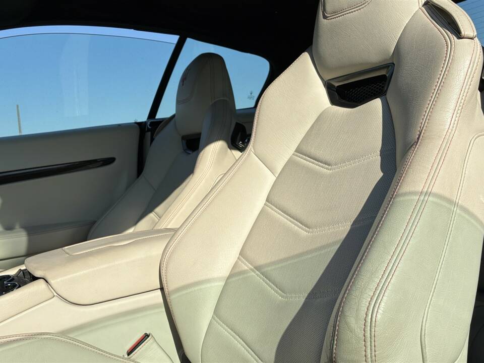 Image 20/54 of Maserati GranCabrio Sport (2015)