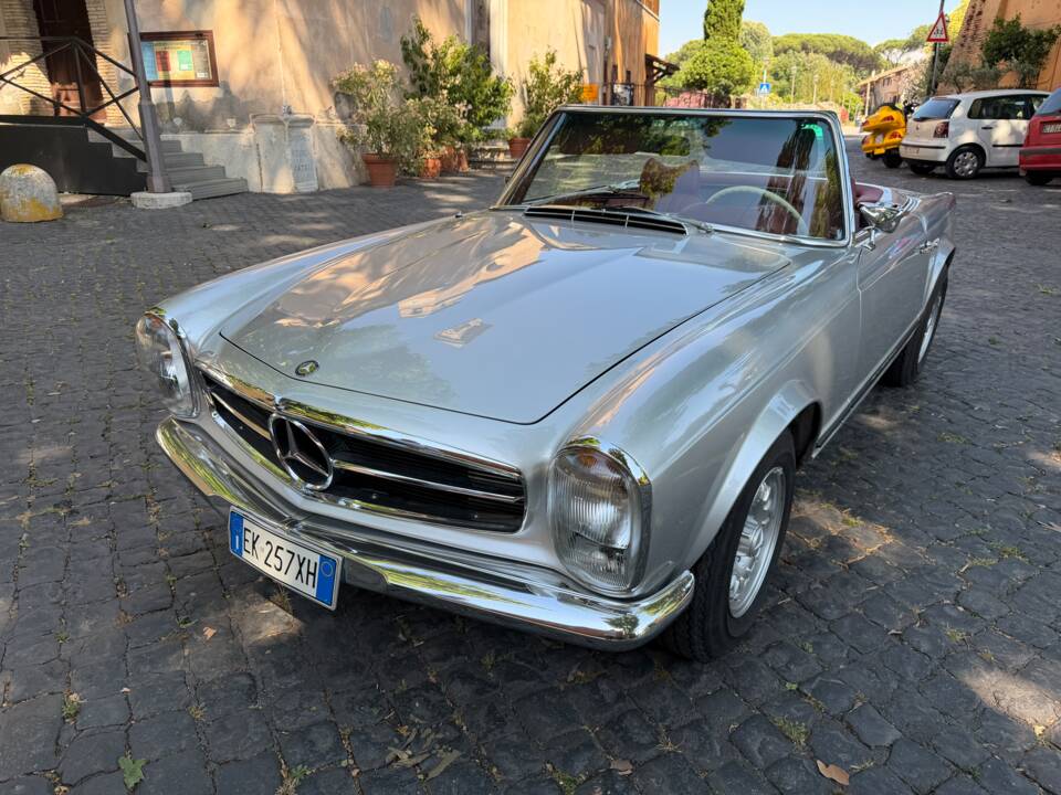 Bild 23/97 von Mercedes-Benz 280 SL (1969)