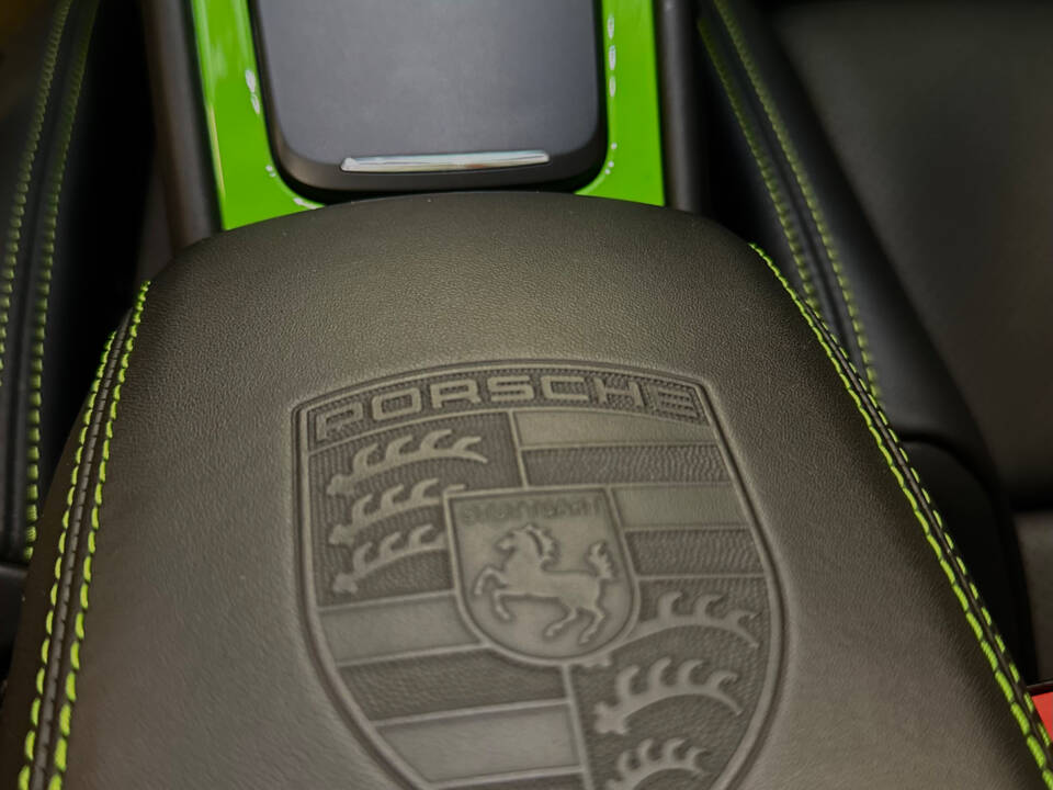 Image 16/26 of Porsche 911 Speedster (2019)