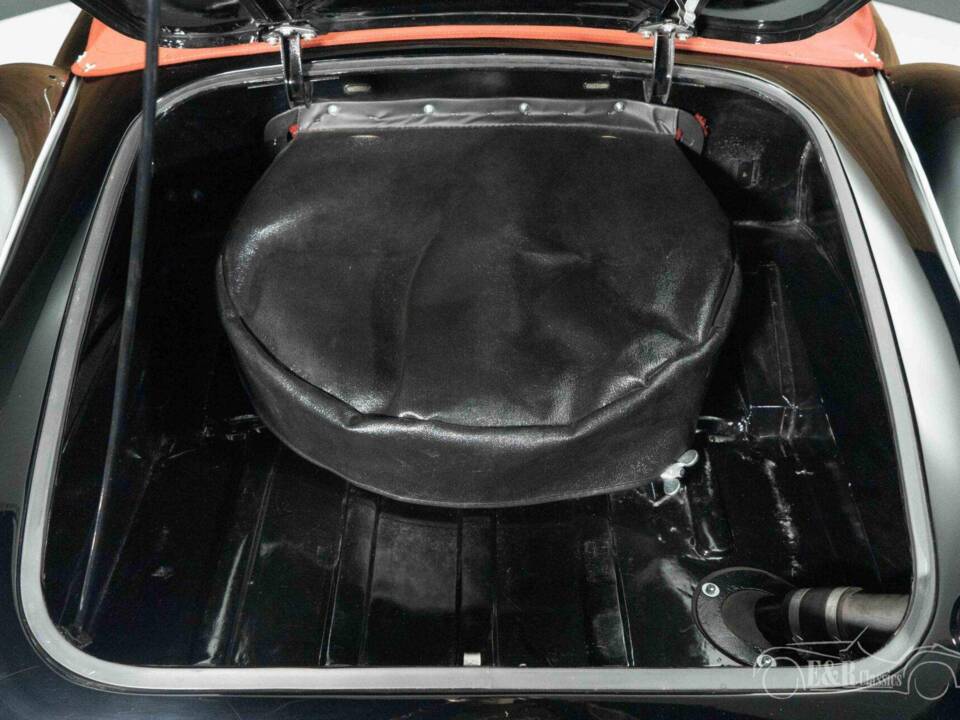 Image 18/19 of MG MGA 1500 (1955)