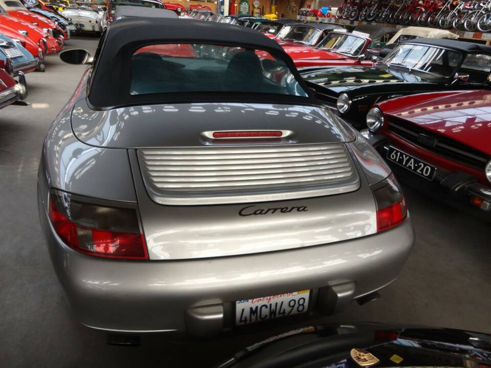 Imagen 4/19 de Porsche 911 Carrera (2000)