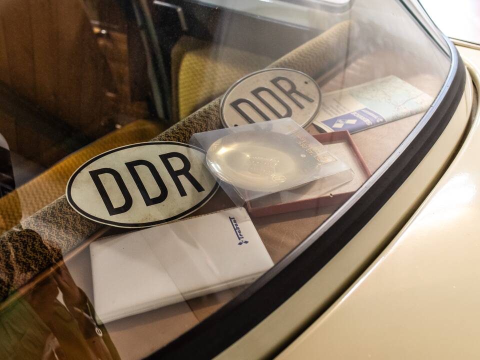 Bild 10/23 von Trabant 601 (1990)