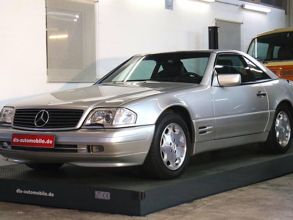 Image 5/50 of Mercedes-Benz SL 500 (1900)