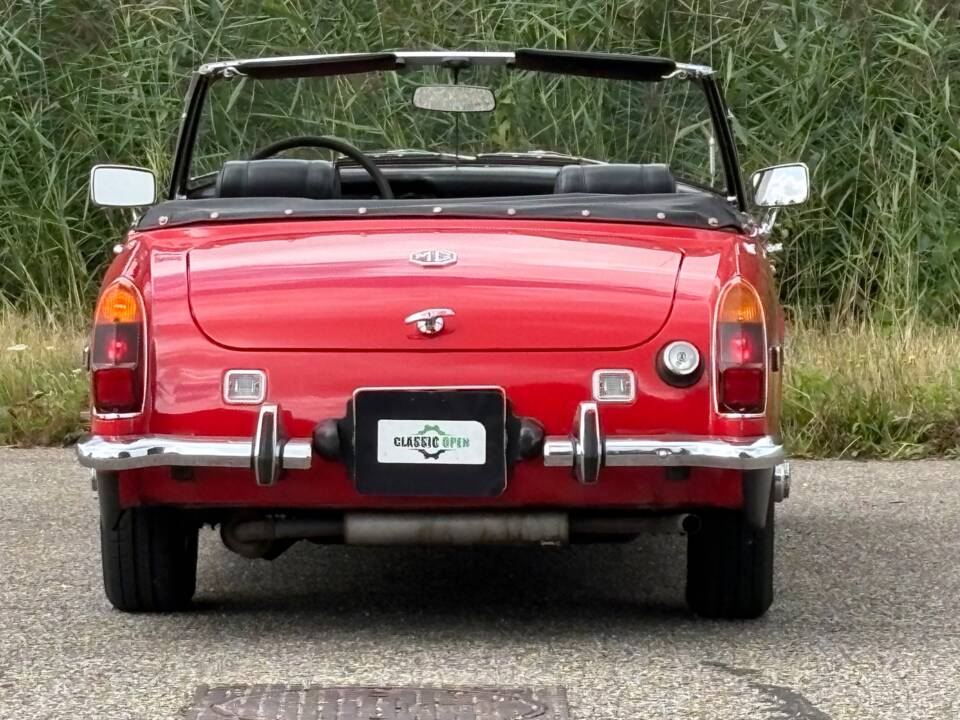 Image 15/21 of MG Midget GAN5 (1974)