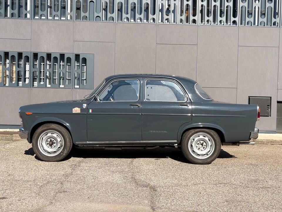 Image 3/25 of Alfa Romeo Giulietta TI (1961)