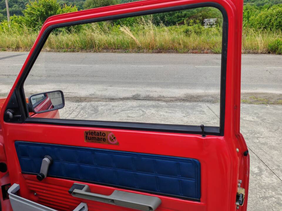 Immagine 28/30 di FIAT Panda "Young" (2002)