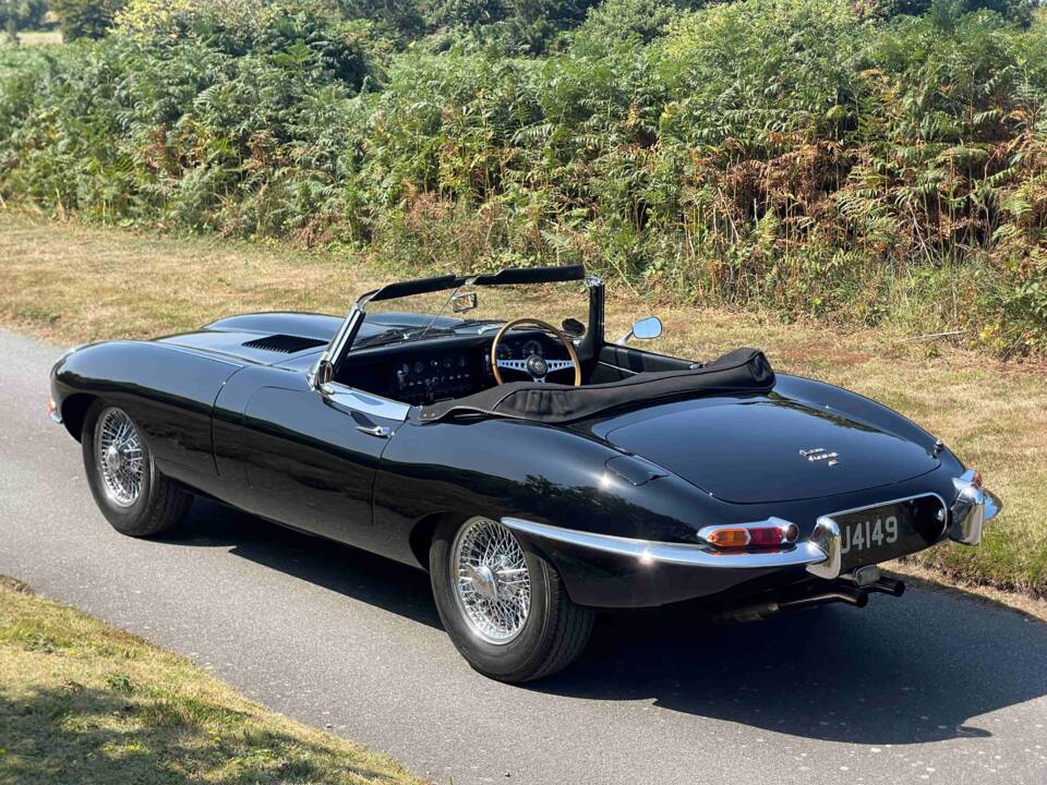 Afbeelding 3/12 van Jaguar E-Type 4.2 (1965)