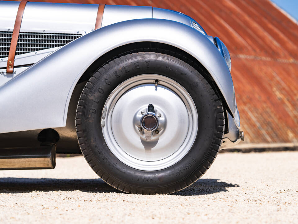 Immagine 34/35 di BMW 328 (1938)