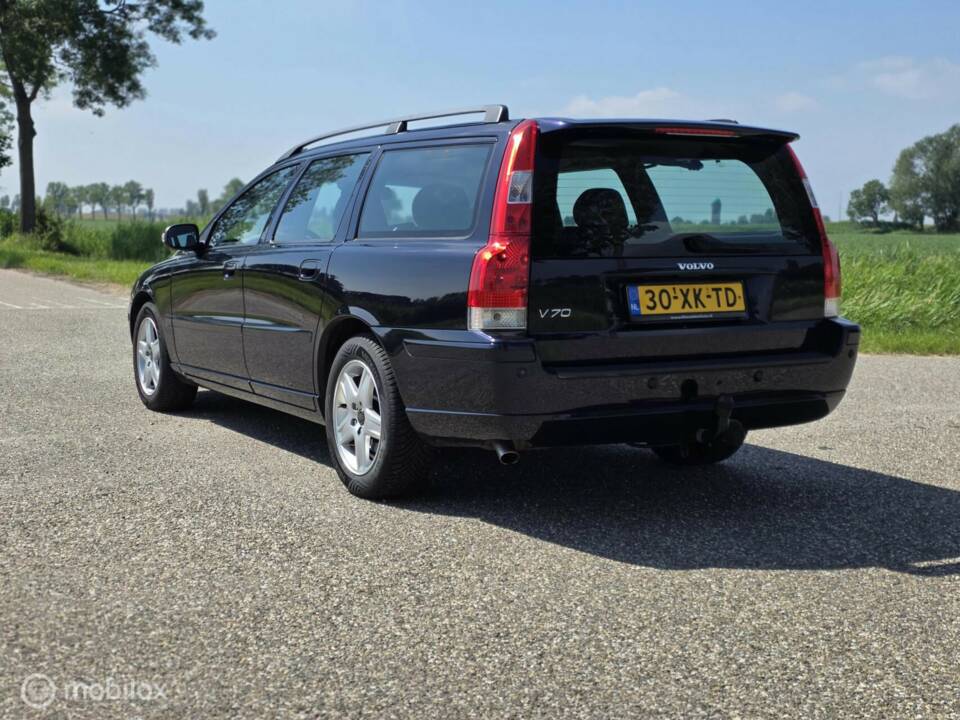 Image 7/29 de Volvo V 70 2.4 (2007)