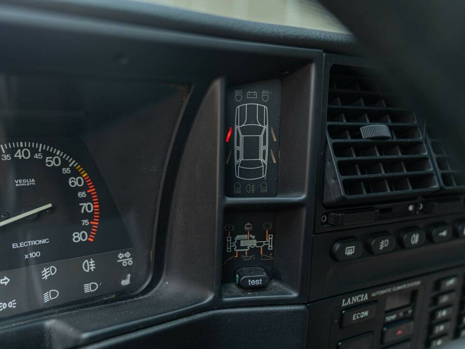 Immagine 19/42 di Lancia Thema 6V (1985)