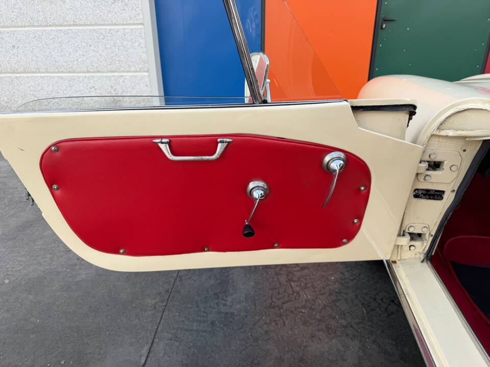 Bild 46/100 von Alfa Romeo Giulia 1600 Spider (1962)