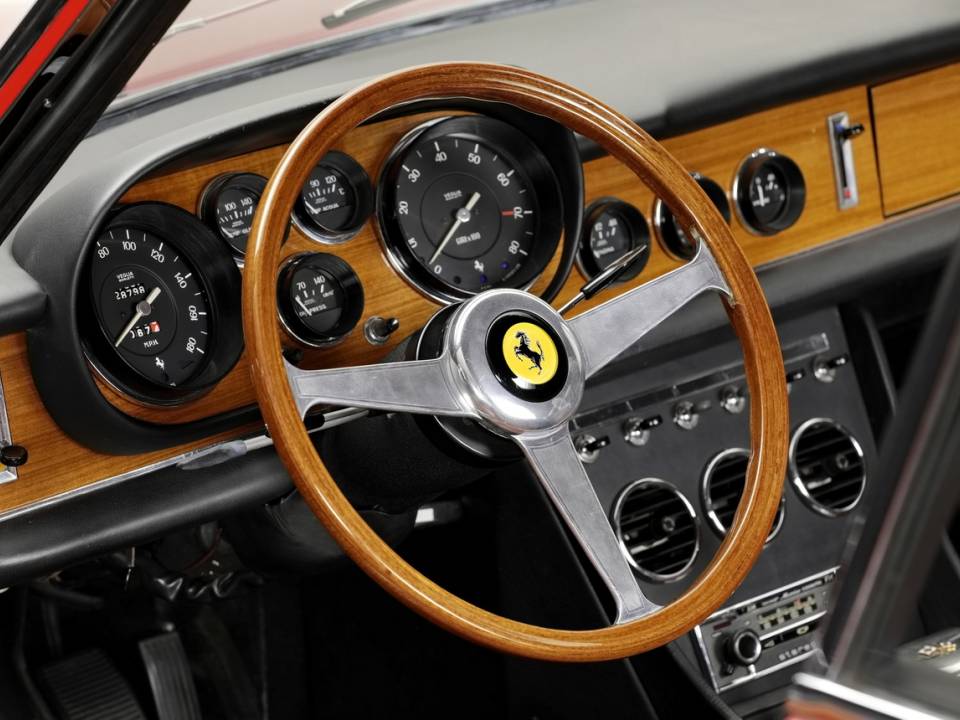 Afbeelding 11/27 van Ferrari 330 GTC (1967)