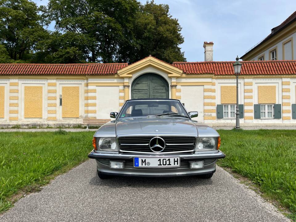 Bild 11/77 von Mercedes-Benz 280 SL (1984)