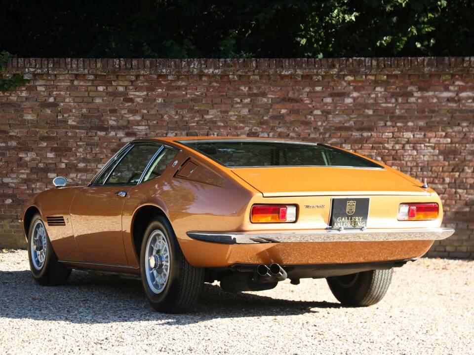 Image 2/50 de Maserati Ghibli (1969)