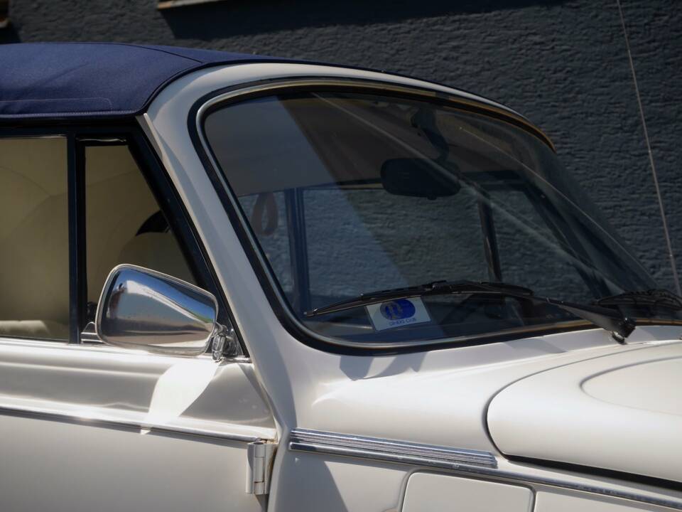 Image 18/45 de Volkswagen Coccinelle 1303 LS (1978)