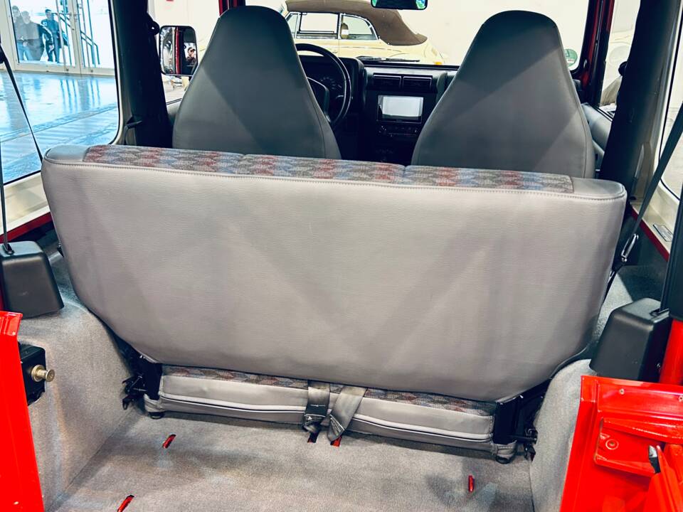 Image 7/28 of Jeep Wrangler Sport Hardtop 2.5 (1998)