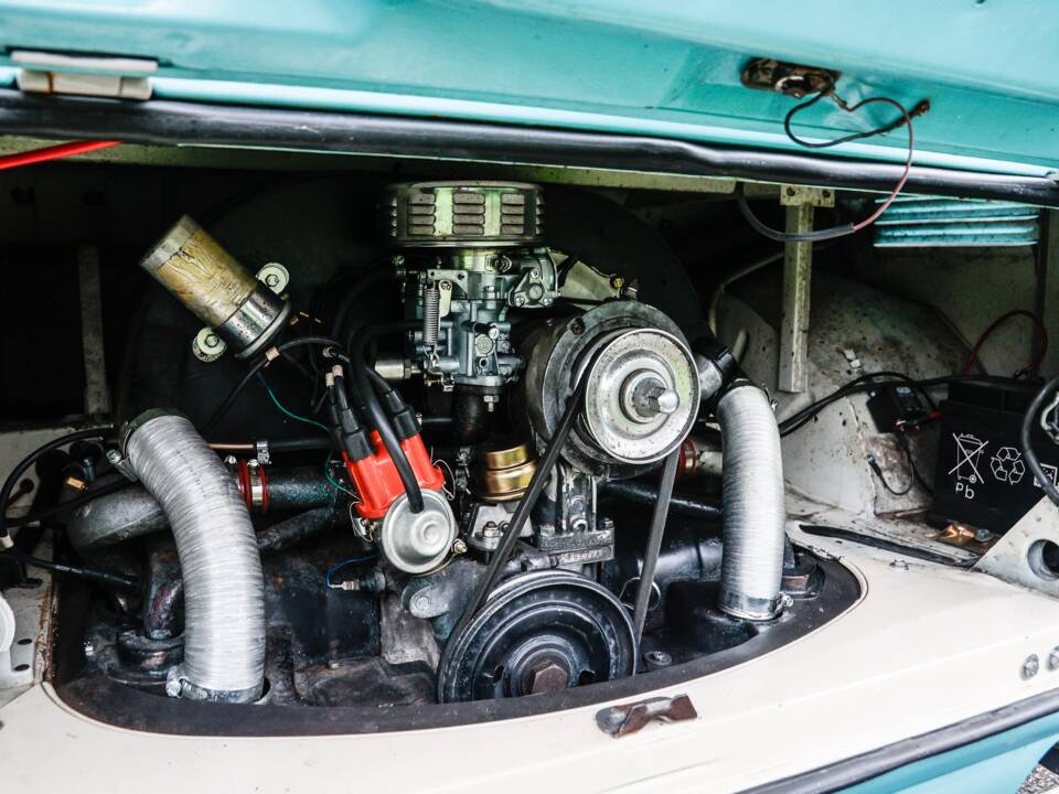 Image 5/40 of Volkswagen T2c Combi (1966)