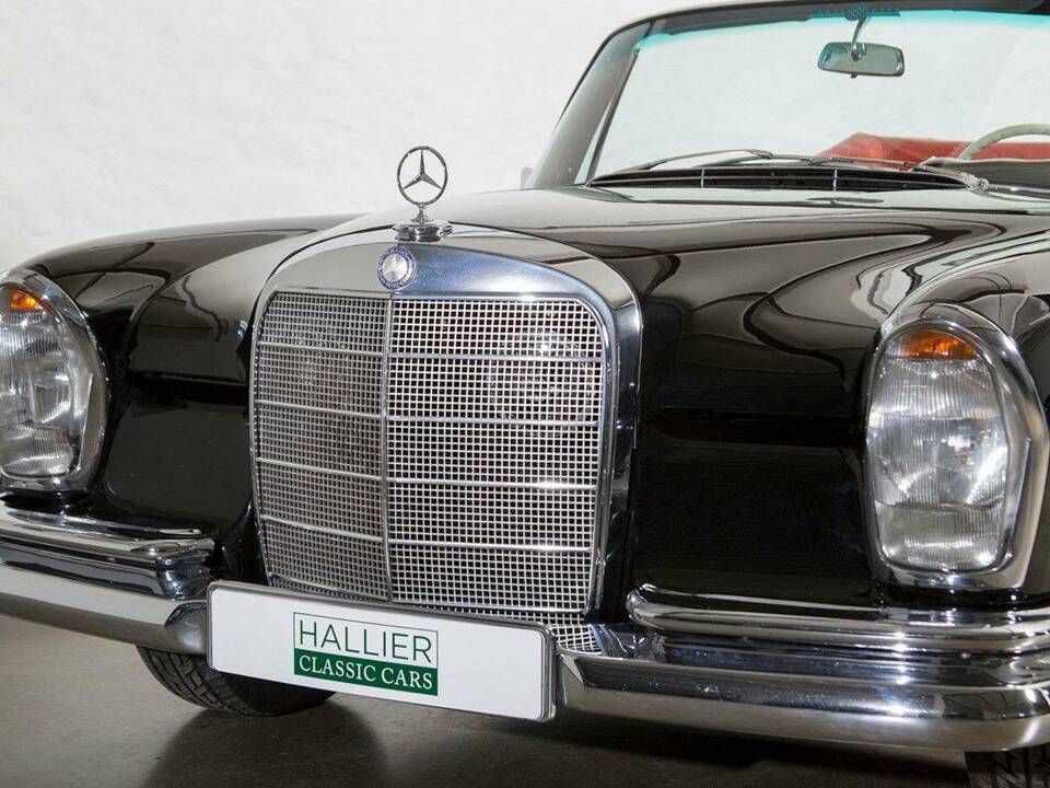 Image 9/34 of Mercedes-Benz 280 SE (1966)