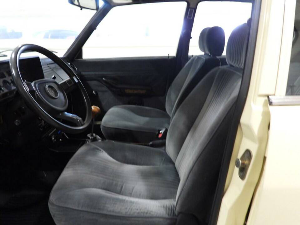 Bild 3/10 von Alfa Romeo Alfetta 2.0 L (1981)