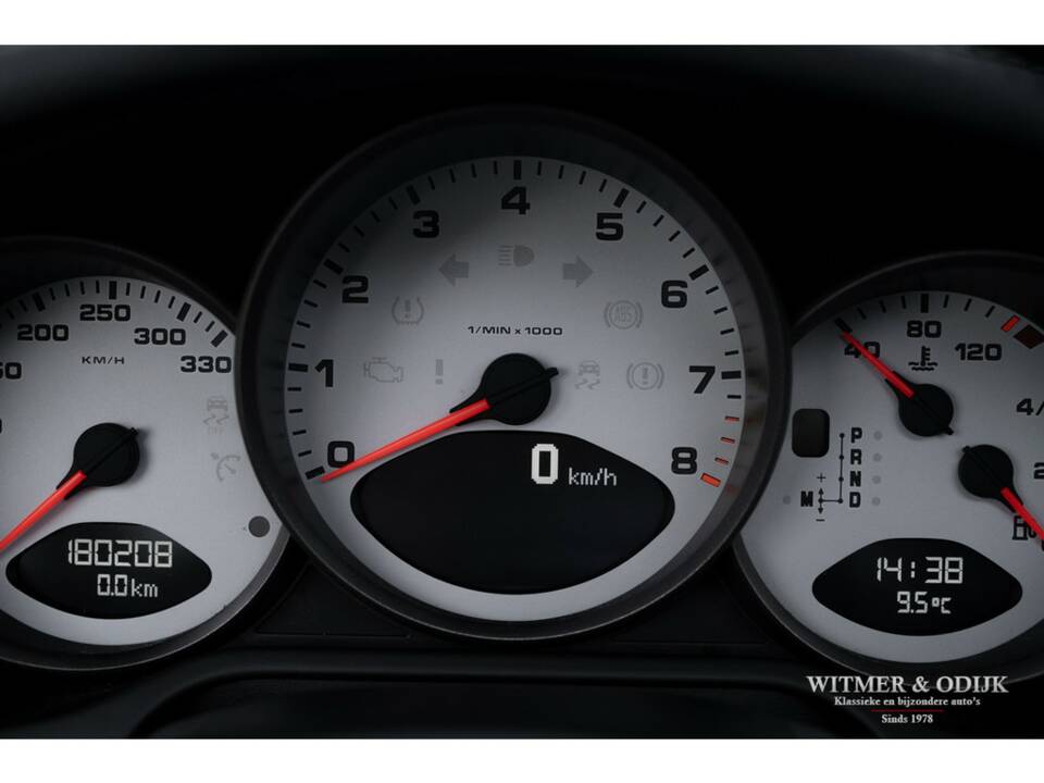 Image 13/41 of Porsche 911 Carrera 4S (2009)