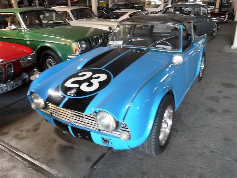 Image 31/50 of Triumph TR 4 (1962)