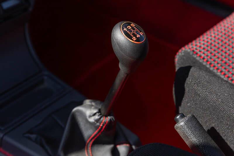 Imagen 48/50 de Peugeot 205 GTi 1.6 (1989)