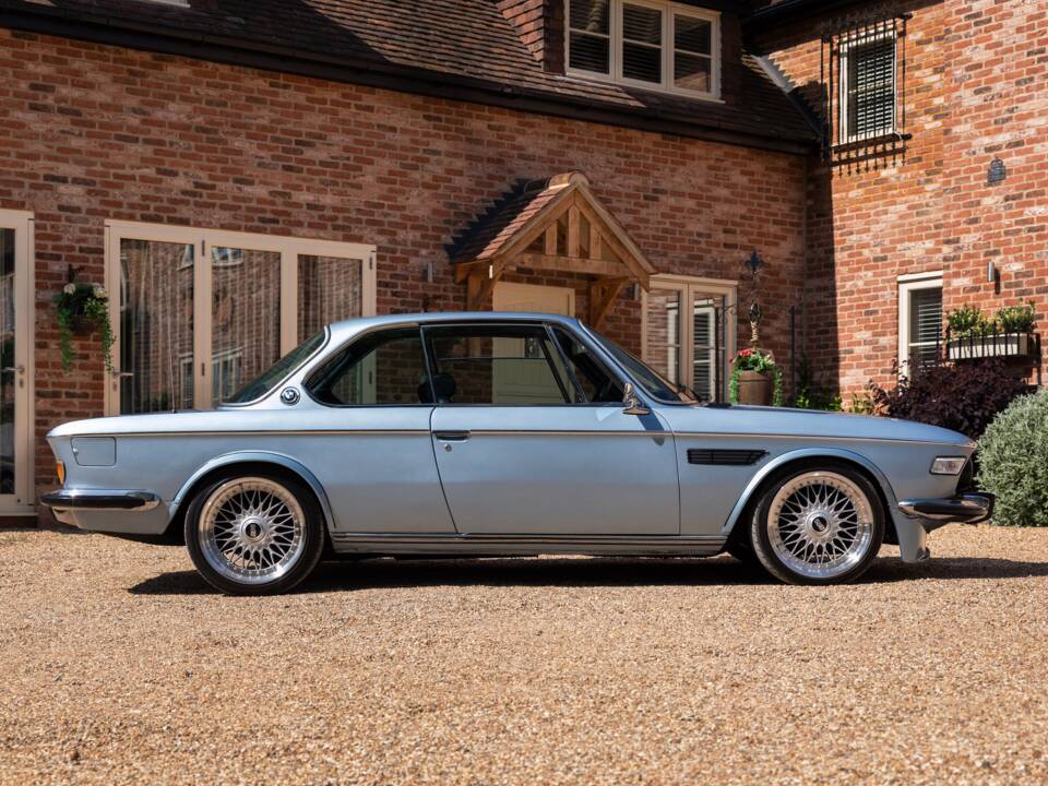 Immagine 2/50 di BMW 3.0 CSi (1977)