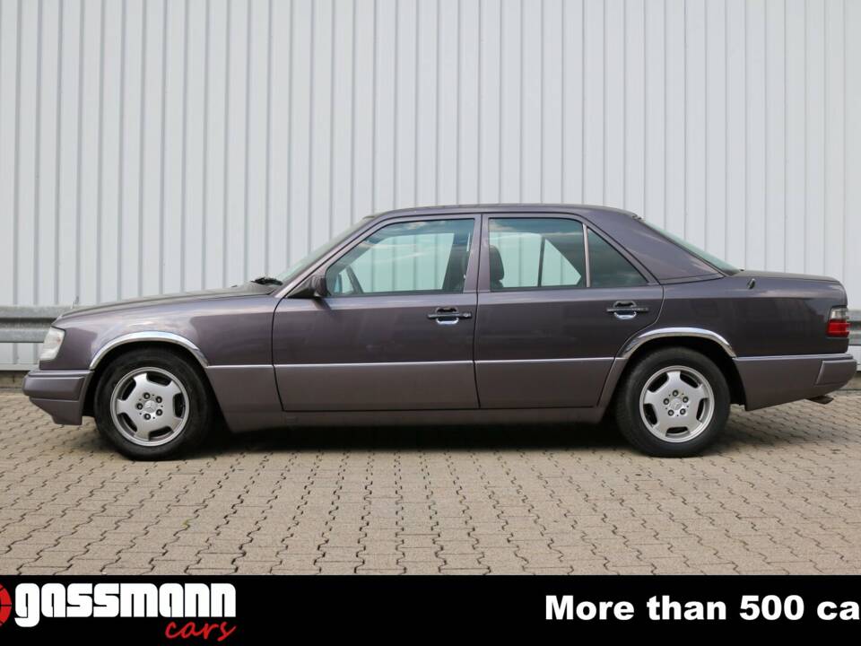 Bild 3/15 von Mercedes-Benz 300 D (1990)