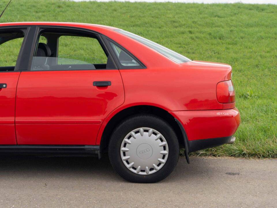 Image 16/40 de Audi A4 1.6 (1995)