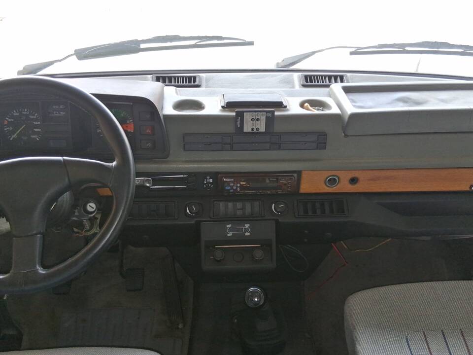 Image 26/78 of Volkswagen T3 Dehler Profi Syncro (1989)