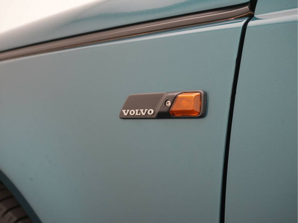 Image 34/42 of Volvo 480 Turbo (1992)