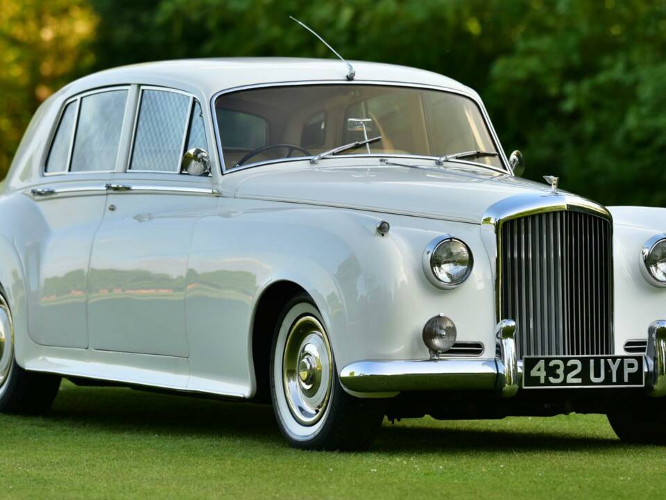 Bild 2/50 von Bentley S 2 (1961)