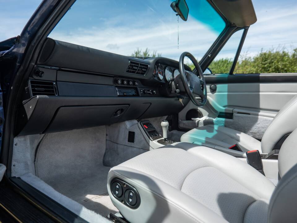 Afbeelding 49/50 van Porsche 911 Carrera (1995)