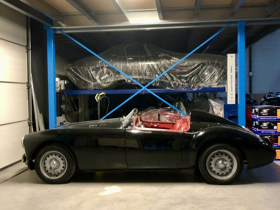 Image 8/8 of MG MGA Twin Cam (1959)