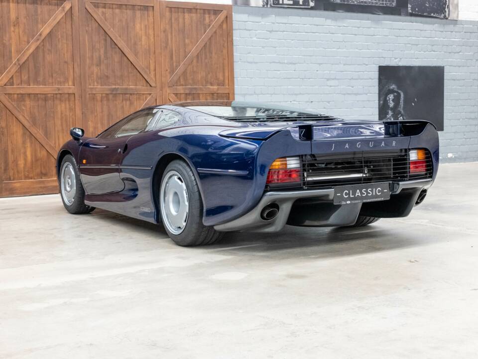 Immagine 10/46 di Jaguar XJ 220 (1993)