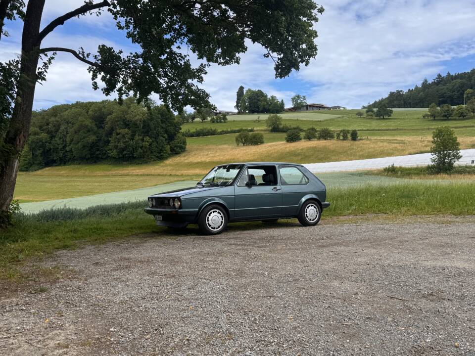 Afbeelding 11/18 van Volkswagen Golf Mk I GTI Pirelli 1.8 (1983)