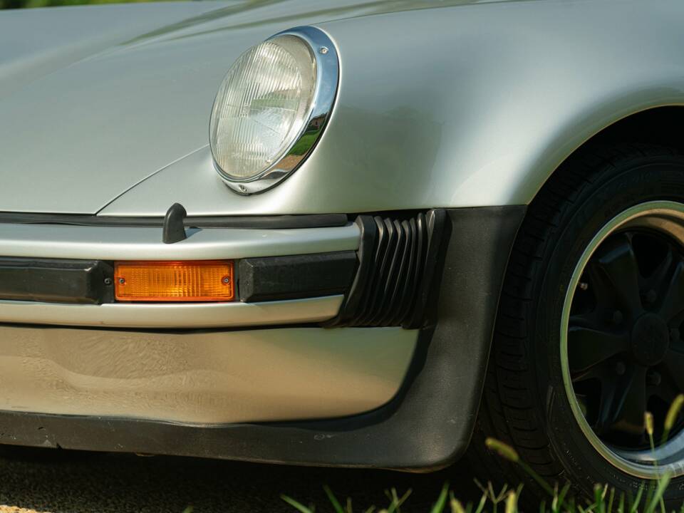 Immagine 21/50 di Porsche 911 Turbo 3.0 (1975)