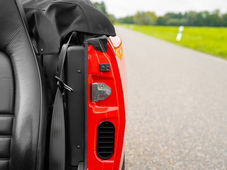 Bild 24/43 von Porsche 944 Turbo (1991)