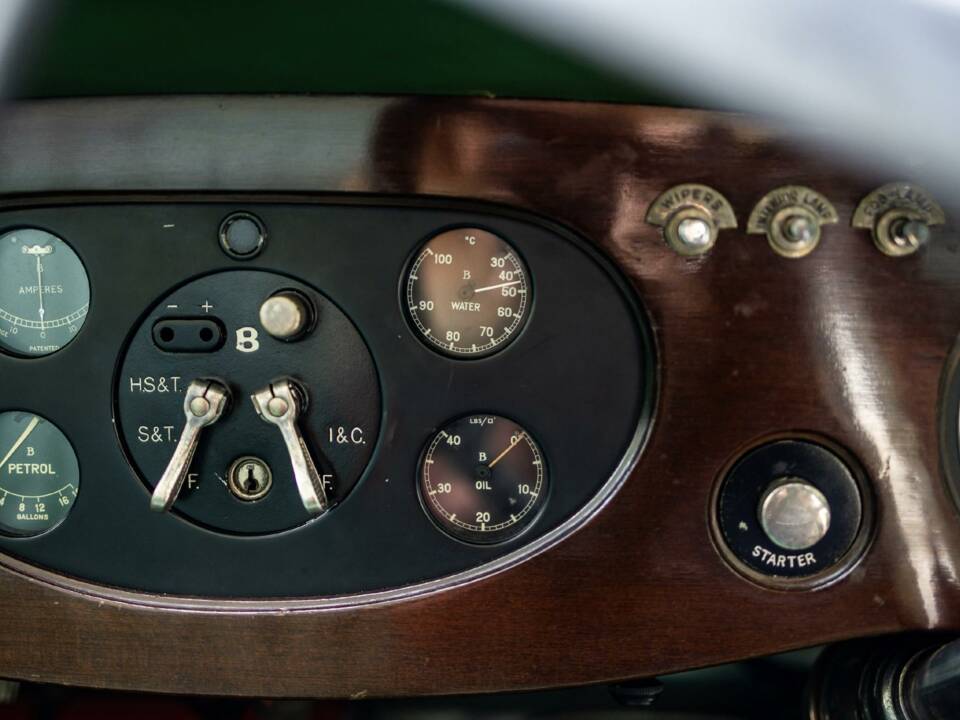 Image 28/50 of Bentley 3 1&#x2F;2 Litre (1934)
