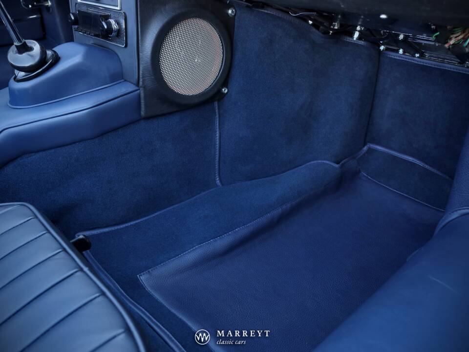 Image 54/80 de Jaguar Type E 4.2 (1966)