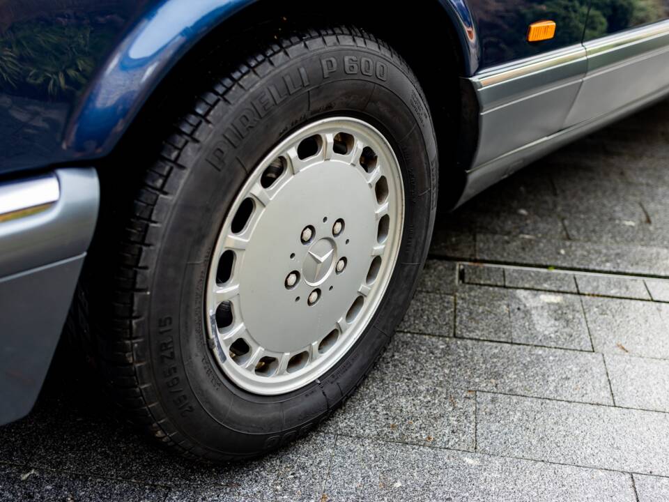 Bild 44/49 von Mercedes-Benz 560 SEL (1986)