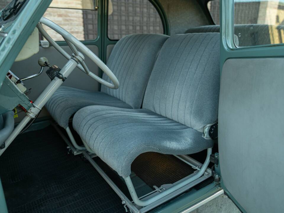 Image 20/41 of Citroën 2 CV (1963)