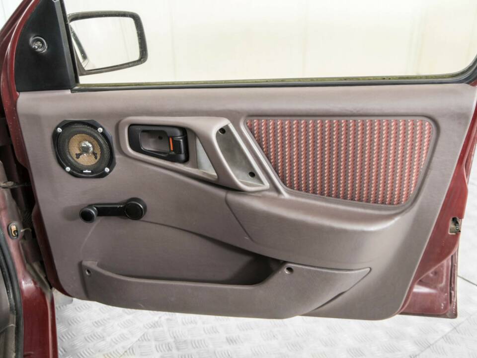Bild 32/50 von Ford Sierra 2.0 (1985)