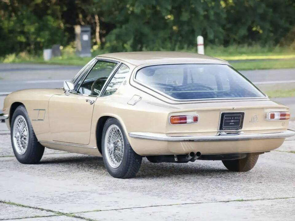 Imagen 6/29 de Maserati 3500 GTI Touring (1964)