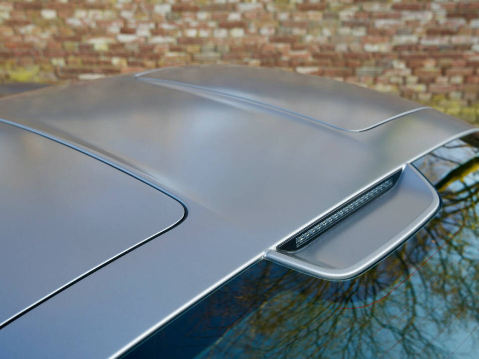 Imagen 27/50 de Mercedes-Benz SLS AMG (2011)