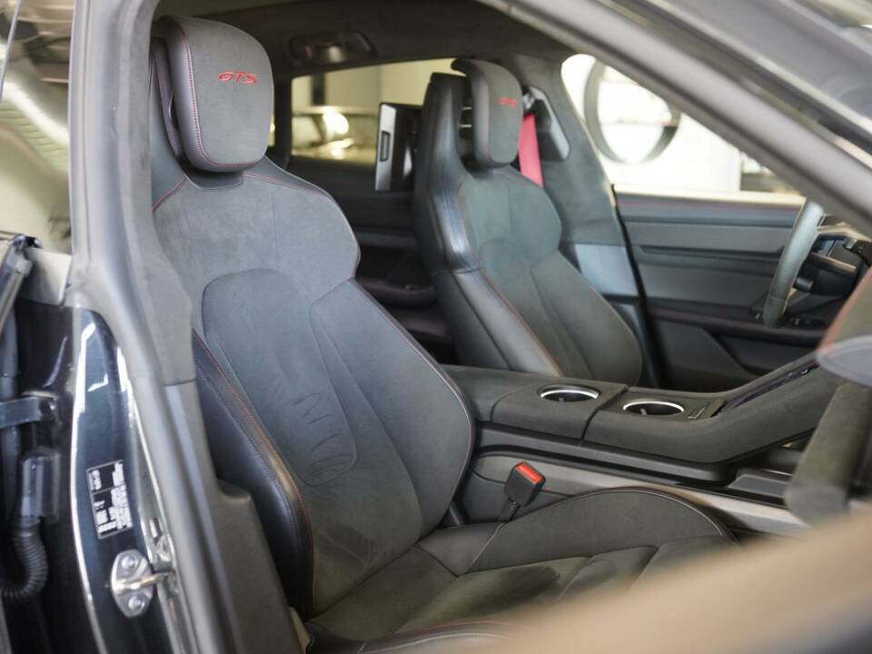 Afbeelding 6/31 van Porsche Taycan GTS Sport Turismo (2022)